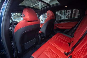 BMW X4 Coupé SUV M40d — photo 22