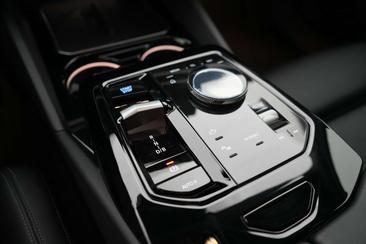 BMW I5 Touring XDrive40 — photo 16