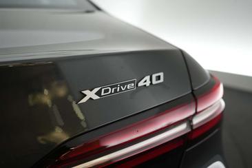 BMW I5 Touring XDrive40 — photo 31