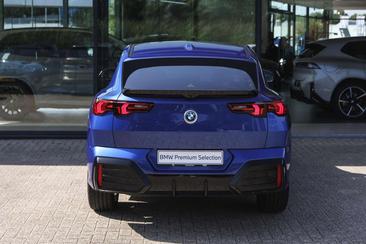 BMW IX2 EDrive20 — photo 5