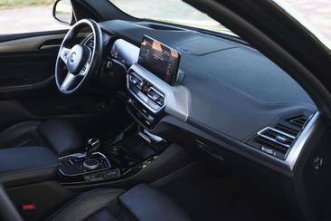 BMW X3 XDrive30e — photo 10