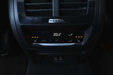 BMW X3 XDrive30e — photo 13