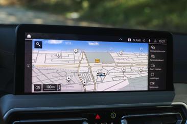 BMW X3 XDrive30e — photo 21