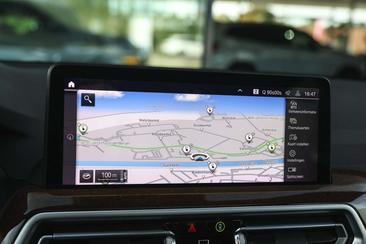 BMW X3 XDrive30e — photo 23