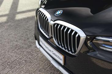 BMW X3 XDrive30e — photo 29