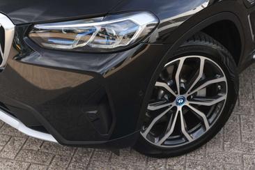 BMW X3 XDrive30e — photo 31