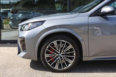 BMW IX2 EDrive20 - 2025 - Joinsteer - #1