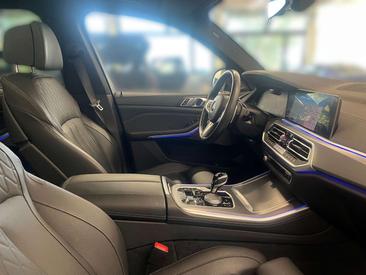 BMW X5 XDrive40d — photo 11