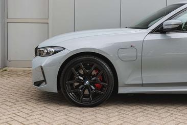 BMW Série 3 Berline 330e — photo 4