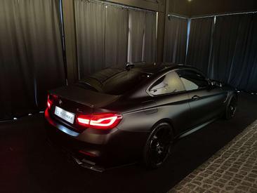 BMW M4 Competition — photo 12