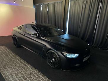 BMW M4 Competition — photo 16