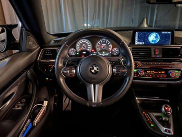 BMW M4 Competition — photo 17