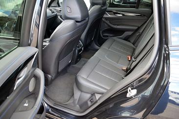 BMW iX3 — photo 8
