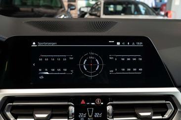 BMW M4 Competition — photo 31
