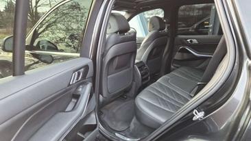 BMW X5 XDrive40d — photo 30