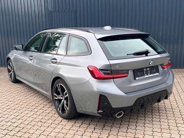 BMW Série 3 Berline 330i — photo 4