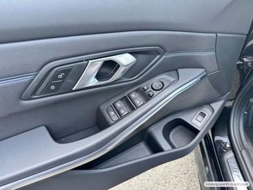 BMW Série 3 Berline 318d — photo 16