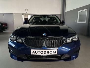 BMW Série 3 Berline 320i — photo 2