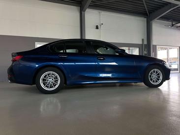 BMW Série 3 Berline 320i — photo 9