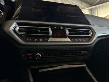 BMW Série 3 Berline 320i — photo 18