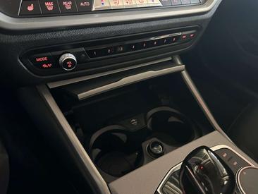 BMW Série 3 Berline 320i — photo 20