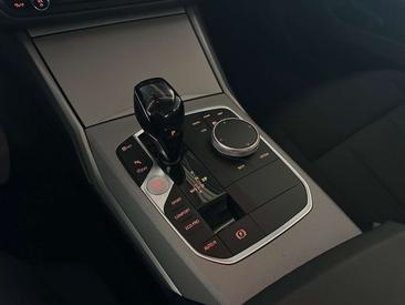 BMW Série 3 Berline 320i — photo 21