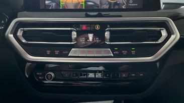 BMW X3 XDrive30e — photo 21