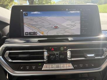 BMW X3 XDrive30e — photo 17