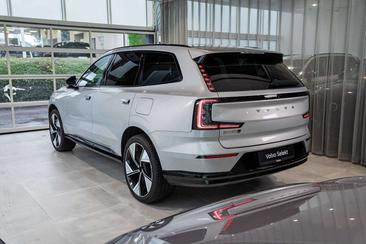 Volvo EX90 Twin Motor — photo 2