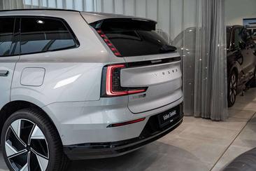 Volvo EX90 Twin Motor — photo 17