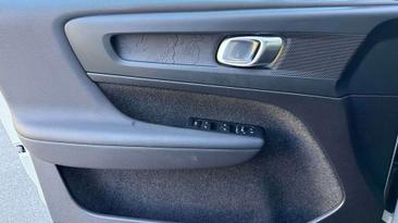 Volvo C40 Coupé SUV Recharge Single Motor Extended Range — photo 18
