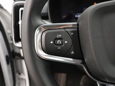 Volvo C40 Coupé SUV AWD — photo 12
