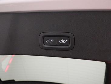 Volvo C40 Coupé SUV AWD — photo 35