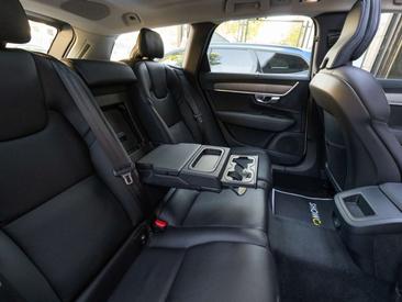 Volvo V90 Cross Country Break D5 AWD — photo 13