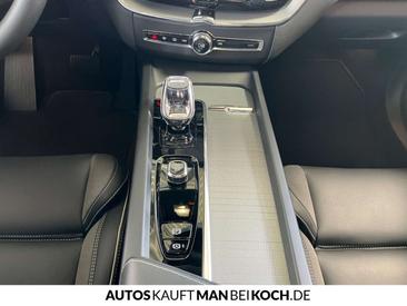 Volvo XC60 T8 Recharge AWD — photo 9