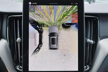 Volvo XC60 T6 Recharge AWD — photo 8