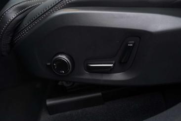 Volvo XC60 T6 Recharge AWD — photo 16