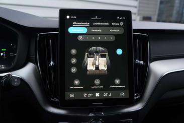 Volvo XC60 T6 Recharge AWD — photo 22