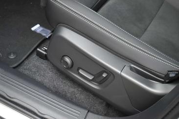 Volvo EC40 Coupé SUV Single Motor Extended Range — photo 13