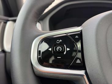 Volvo XC60 T8 Recharge AWD — photo 17