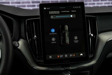 Volvo XC60 T6 Recharge AWD — photo 12