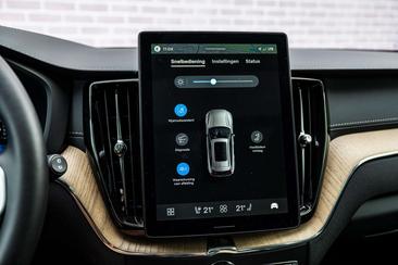 Volvo XC60 T6 Recharge AWD — photo 23