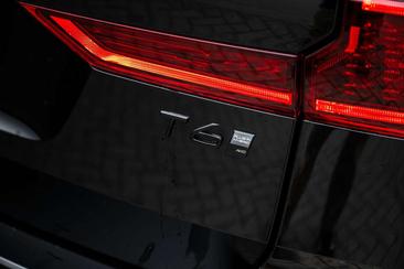 Volvo XC60 T6 Recharge AWD — photo 32