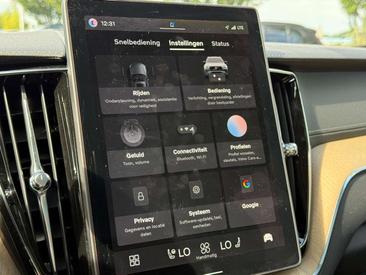 Volvo XC60 T6 Recharge AWD — photo 28