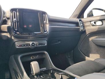 Volvo C40 Coupé SUV — photo 18