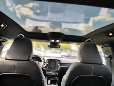 Volvo C40 Coupé SUV — photo 23