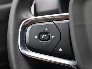 Volvo XC40 Berline Recharge Pure Electric — photo 16