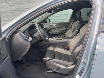 Volvo XC60 T8 Recharge AWD — photo 9