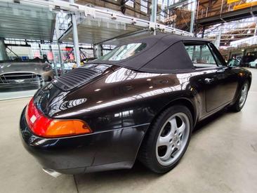 Porsche 911 Carrera 4S — photo 4