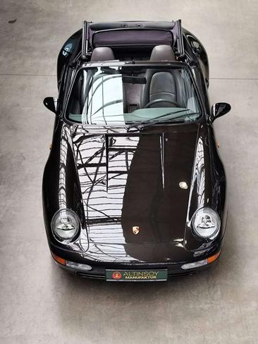 Porsche 911 Carrera 4S — photo 9